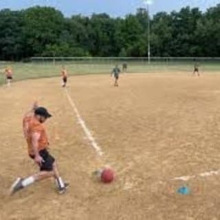 Charlotte Kickball Group